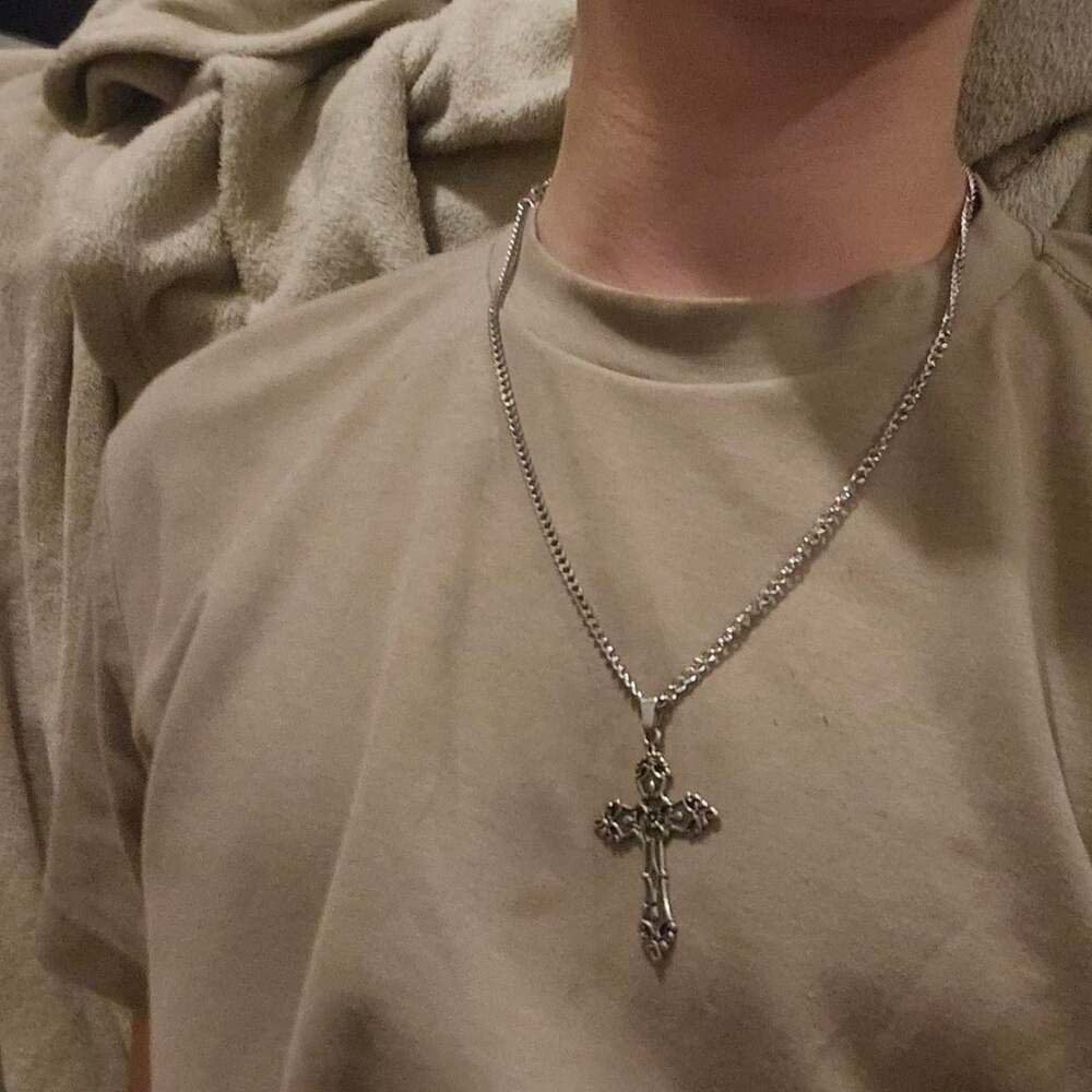 Silver Cross Necklace With Ornate 3 Ca 6
